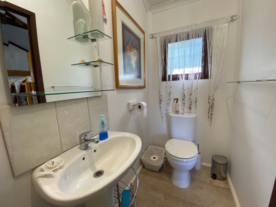 7 Bedroom Property for Sale in Cintsa East Eastern Cape